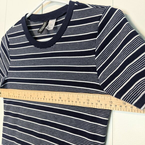 H&M Divided Striped Knit T-shirt Dress - Picture 4 of 9